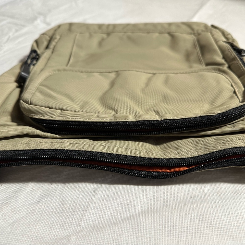 Derek Alexander Crossbody Bag - Picture 4 of 11
